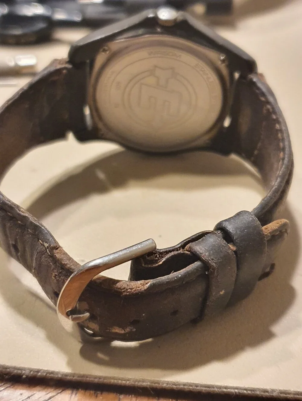 10/$20 Timex Indiglo Expedition Gray/Tan Leather Men's Field Watch w/Date